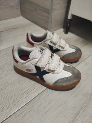 Zapatillas Munich Talla 27