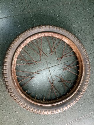 BultaTralla 101 Neumático Pirelli 2.75x19