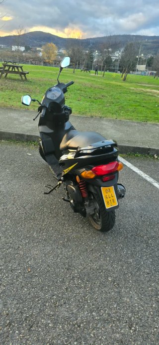 Daelim Five Scooter Automática Negra