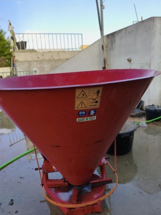 Abonadora 500 kilos