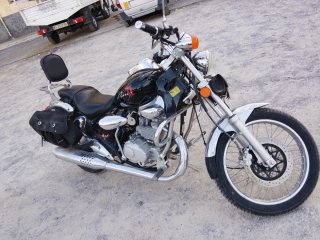 Moto Cruiser 125cc Negra Manual