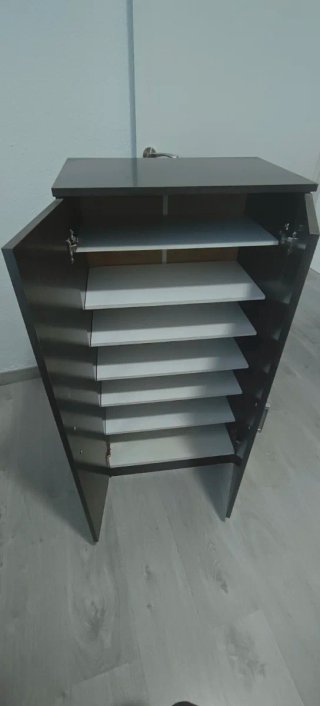 Mueble de madera