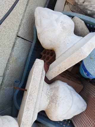Balaustre de piedra blanco