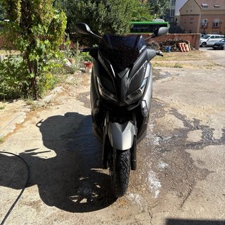 Yamaha Xmax 400