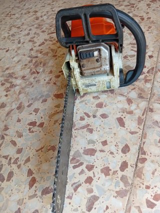 Motosierra Stihl 180 + Espada 30cm de repuesto