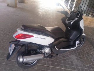 Yamaha Xmax 125 - Maxi Scooter Automática