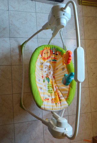 Columpio/Hamaca para bebé con juguetes