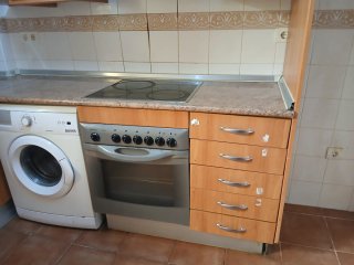 Mueble de cocina con electrodomésticos