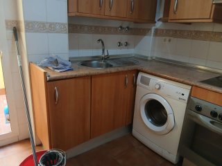 Mueble de cocina con electrodomésticos
