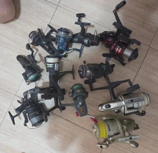 Lote de carretes de pesca