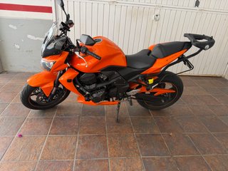 Kawasaki Z750 Naranja