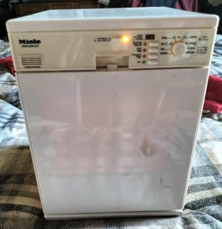Lavatrice e lavastoviglie giocattolo Miele