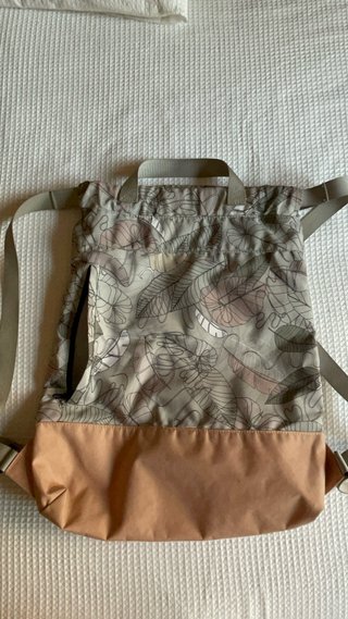 Mochila Larkson Beige y Rosa Estampada