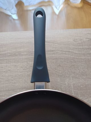Sartén con Tapa Metálica