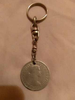 Llavero Moneda Antigua Reina Isabel
