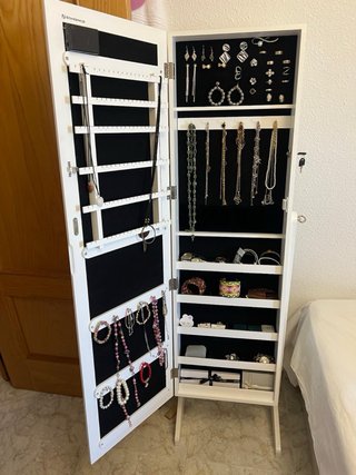 Silla de escritorio negra y beige
