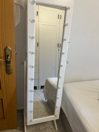 Silla de escritorio negra y beige