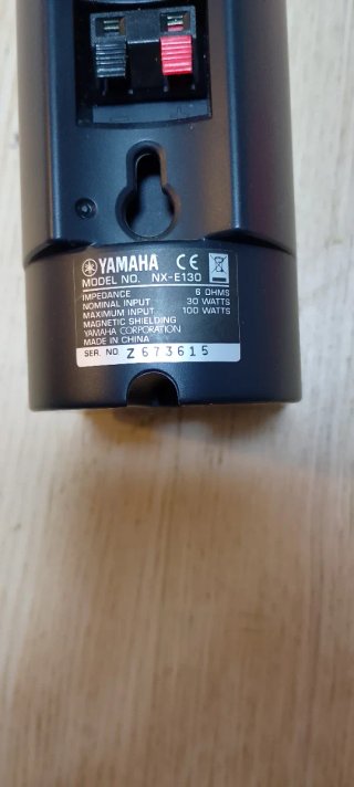 Subwoofer Yamaha + 5 altavoces satélites