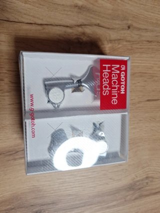 Clavija Bajo Gotoh Cromada