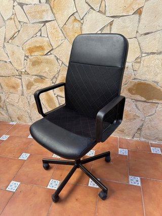 Silla giratoria escritorio Bomstad negro