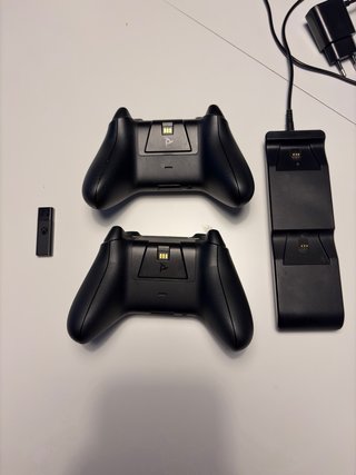 2 Mandos Xbox X + Adaptador PC + Baterías + Base