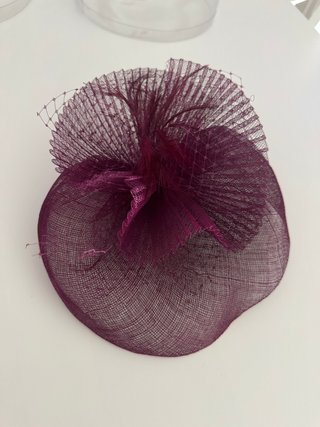 Tocado morado
