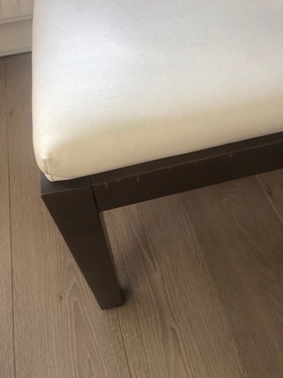 4 sillas mesa comedor (solo incluye las sillas)