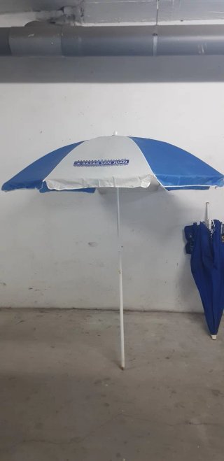 Vendo sombrillas de playa a 5 €