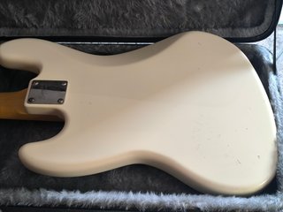 Squier Fender Jazz Bass + Estuche rígido