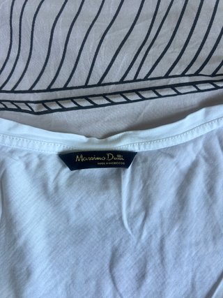 Camiseta Massimo Dutti blanca cuello pico