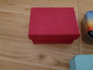 Cajas de almacenaje metálicas y de plástico