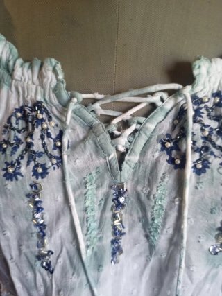 Vestido playero bordado talla L