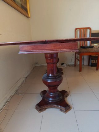 MESA DE COMEDOR EXTENSIBLE DE MADERA MACIZA
