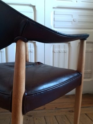 Silla Gamboa Piel y Madera