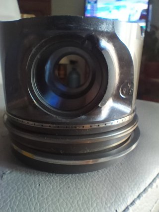Pistón de motor.