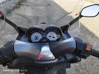 Aprilia Atlantic 300 S  Negra