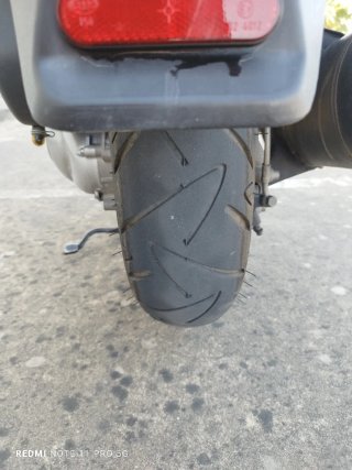 Aprilia Atlantic 300 S  Negra