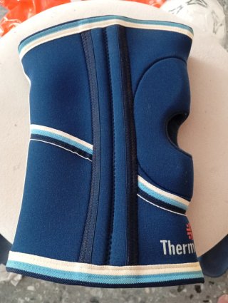 Rodillera Thermo-med Neopreno Talla L/4
