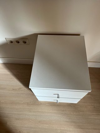 Mesita de noche Ikea Malm blanca