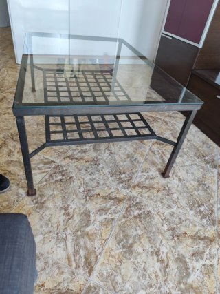 Mesa centro cristal y forja,