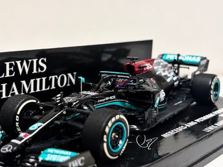 Minichamps F1 Lewis Hamilton W12 Mercedes 1:43