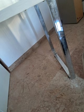 Escritorio blanco