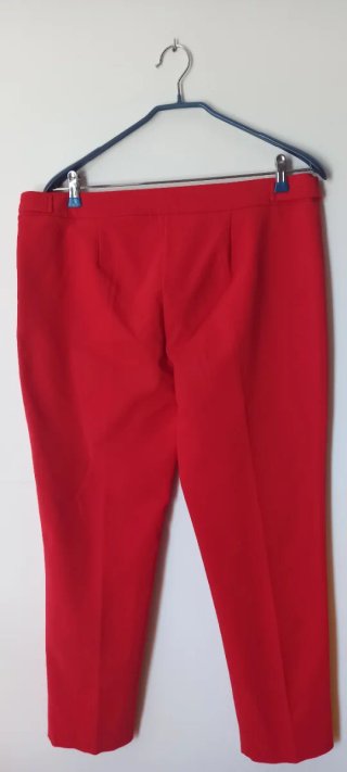 Pantalón rojo