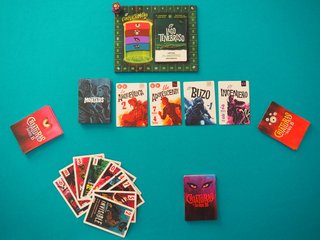Criaturas de Serie B - Juego de Cartas