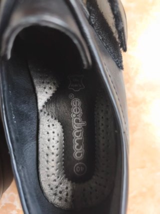 Zapatos de señora negros nuevos