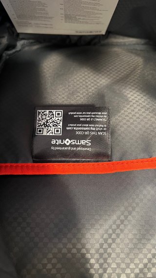 Samsonite Negra Nueva con Etiquetas