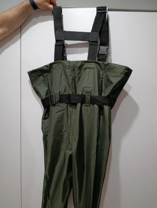 Traje de agua Vigoreel verde, talla 40 la bota