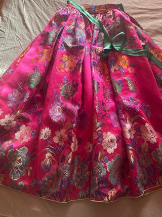 Traje de Fallera Rosa y Dorado