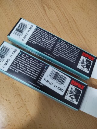 2 señuelos Rapala Special