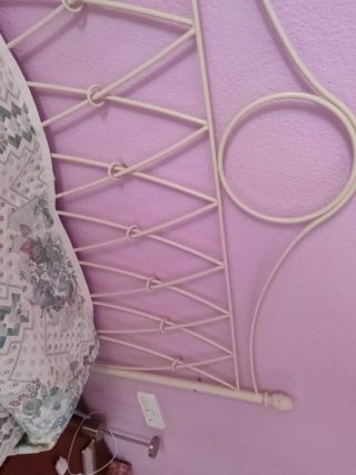 Cabezal de cama de metal blanco